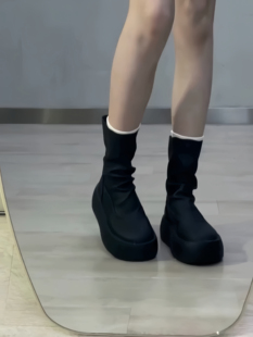 管靴皮皮靴显瘦 厚底马丁靴女英伦风短筒机车靴增高裤 2026春季 新款