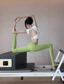 绝美瑜伽服女2026新款 健身服上衣运动背心带胸垫 普拉提训练服套装