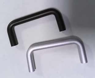 包邮2U 64孔距8MM直径圆形拉手把手U型 门抽屉铝把手喷沙氧化银黑