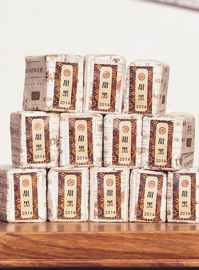 990原料  湖北黑茶 甜黑老青砖 2014年佩选出品
