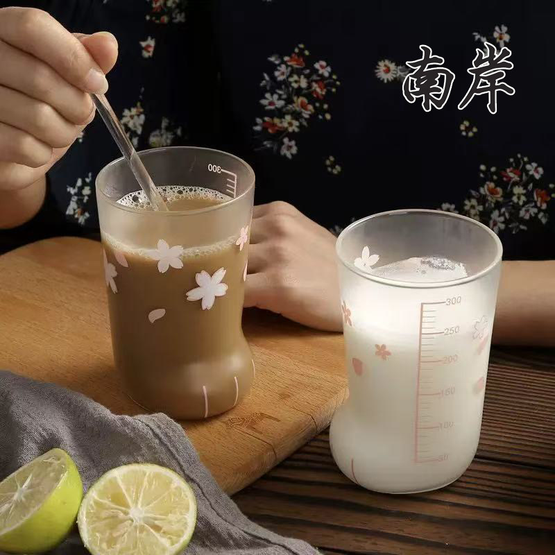 高硼硅玻璃咖啡杯高颜值樱花猫爪杯猫脚杯带刻度牛奶杯创意饮品杯