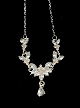 Vintage古着  Crystal Floral 项链