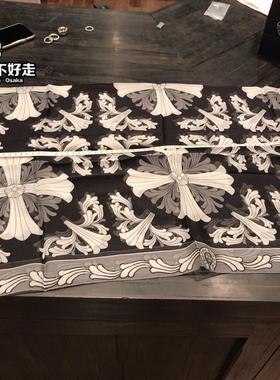 日本代购 Chrome hearts 克罗心 灰色十字花藤真丝丝巾围巾
