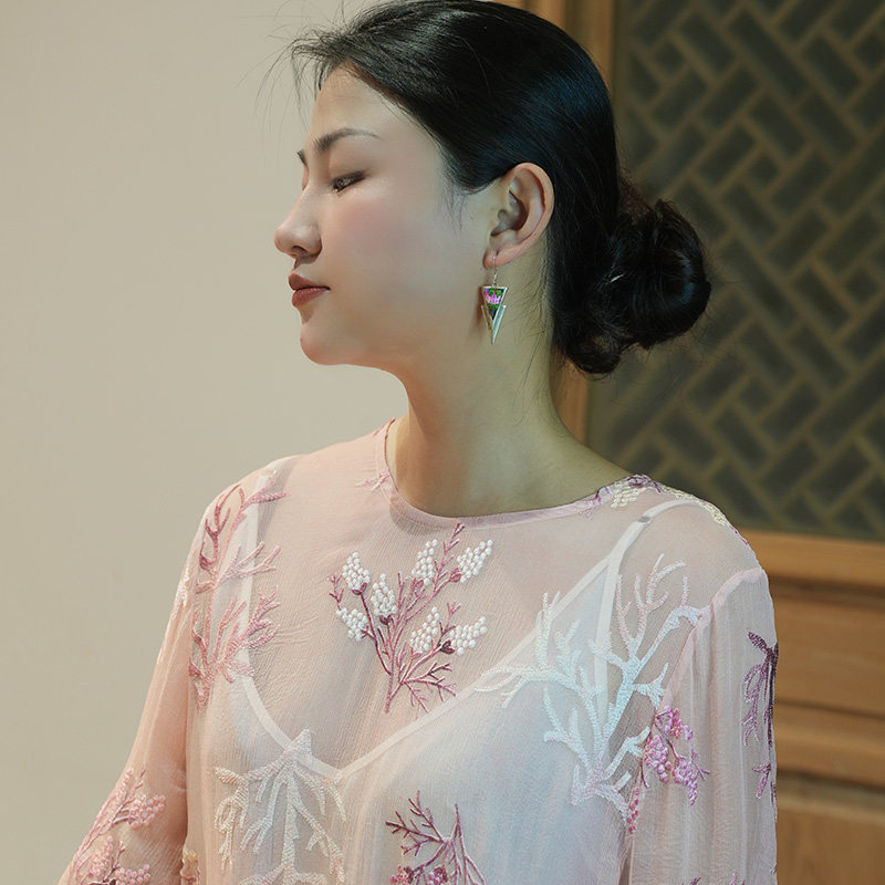 新中式国风女装复古繁花透视款衬衫绣花真丝仙女款女式上衣粉色1