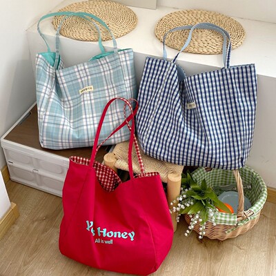 新款日韩慵懒风双面包大容量小清新印花尼龙布包格子单肩托特包女