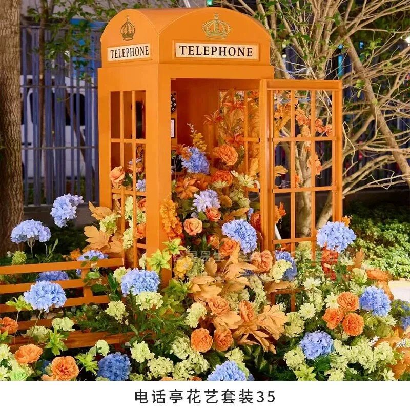 网红电话亭仿真花瀑布打卡装饰图片