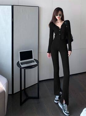 早春2024新款运动套装女V领开衫上衣高腰微喇叭裤高级感两件套女