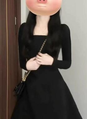 黑色长袖方领赫本风法式连衣裙女2024新款小个子气质纯欲收腰短裙