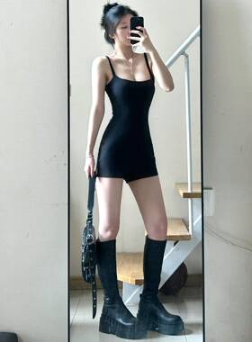 黑色夏季法式独特设计感连体衣裤女2025新款辣妹运动瑜伽百搭短裤