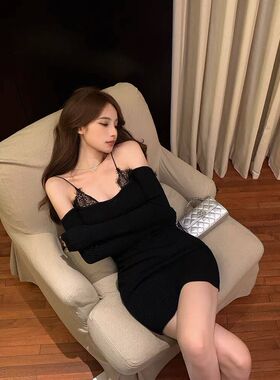 黑色纯欲风蕾丝吊带连衣裙秋冬新款名媛性感收腰气质氛围感短裙女