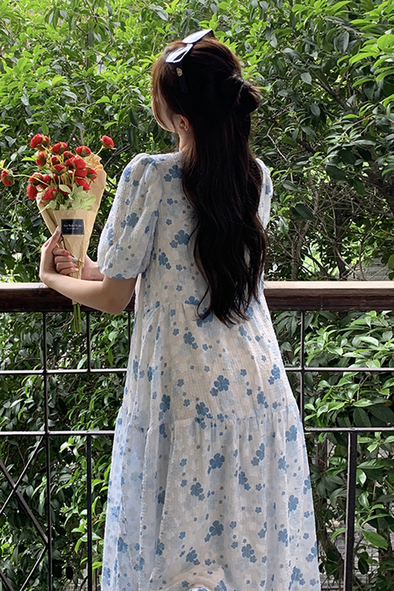 清新风蓝白色小碎花方领连衣裙女夏2025新款乖巧独特漂亮连身长裙,女装连衣裙,2C372