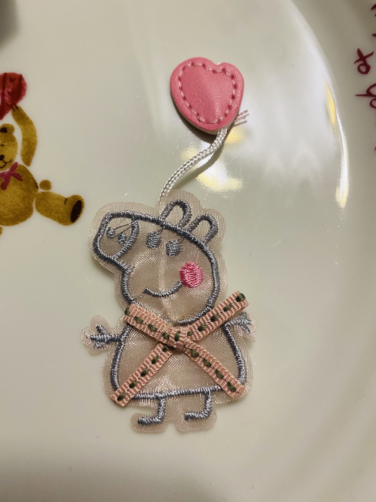 出口外贸可爱蕾丝粉色小猪佩qi布艺书签