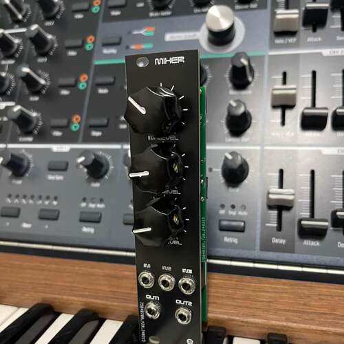 维修Eurorack Mixer，12v，32，合成器通道条模块进议价