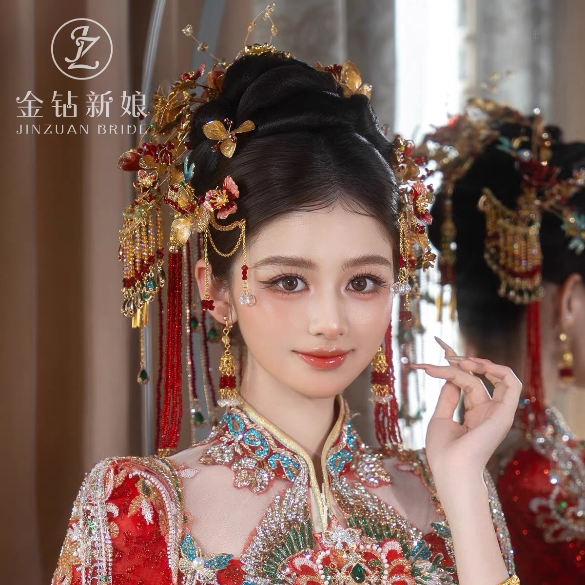 2026新款秀禾服头饰中式新娘红色流苏凤冠结婚出阁宴跟妆大气发饰图片