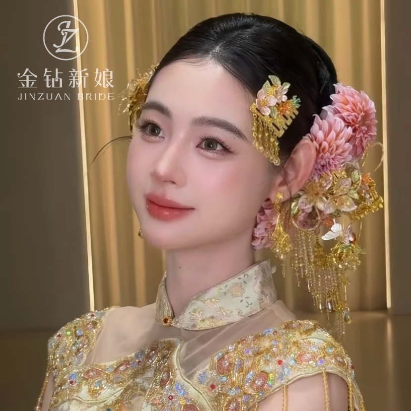 2026新款新中式减龄新娘头饰金色流苏套装龙凤褂秀禾服跟妆发饰女