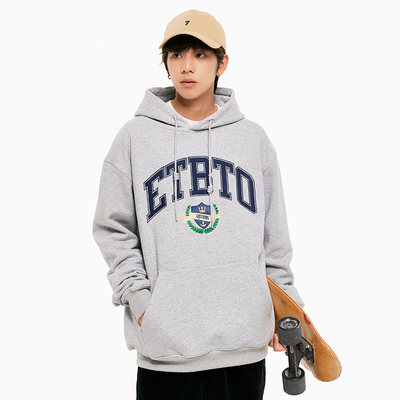 贴布刺绣RAVENOUS帽衫