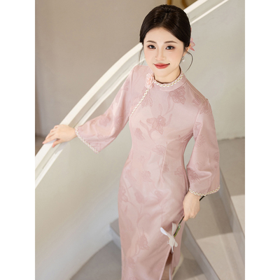 粉色倒大袖旗袍订婚连衣裙秋冬季