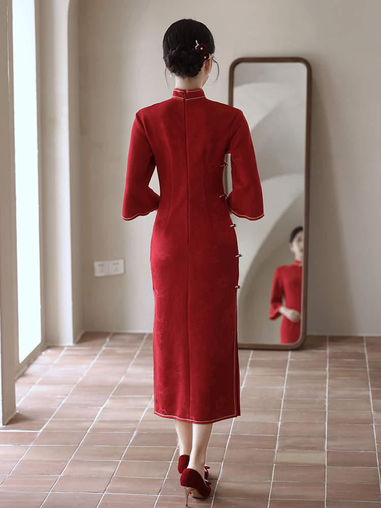 Red cheongsam, evening dress, wedding dress for bride, Chinese style Red cheongsam, evening dress, wedding dress for bride, Chinese style