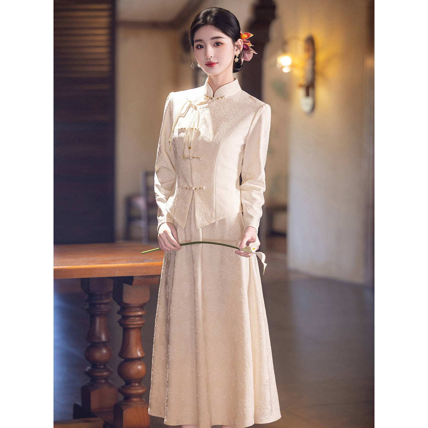 白色新中式旗袍回门订婚礼服冬季