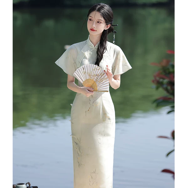 Товары от 颜赋绣旗舰店