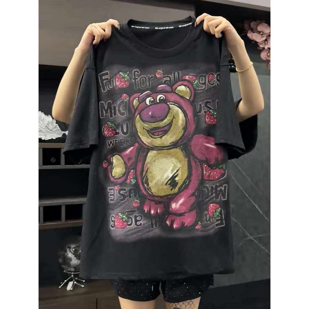 200斤大码美式宽松上衣2024新款夏季黑色满天星草莓熊印花圆领T恤