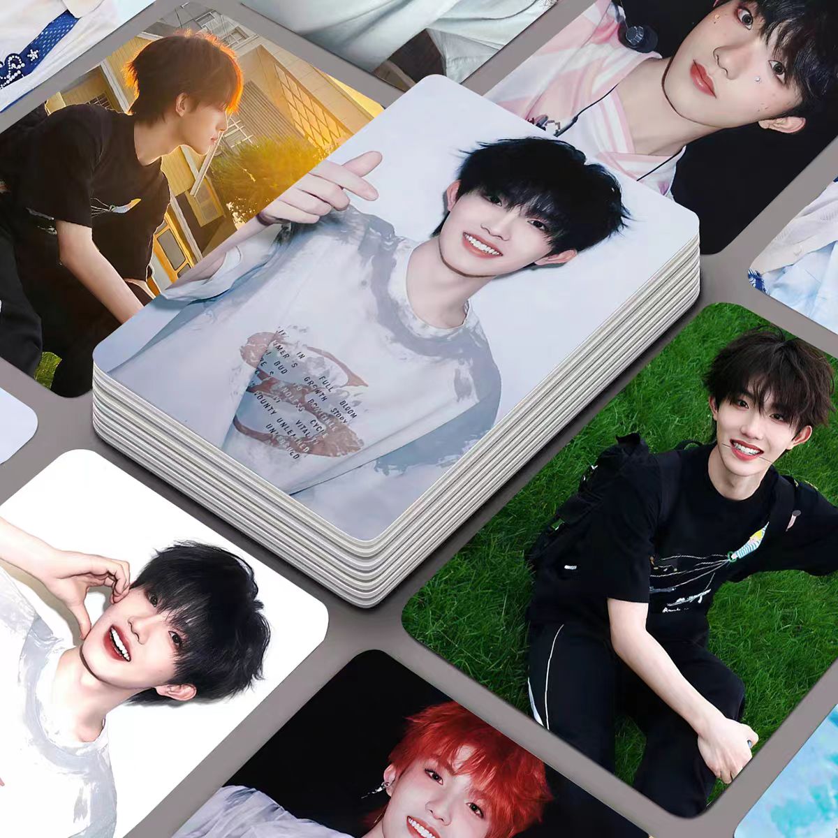 新款苏新皓个人高颜小卡55张明信