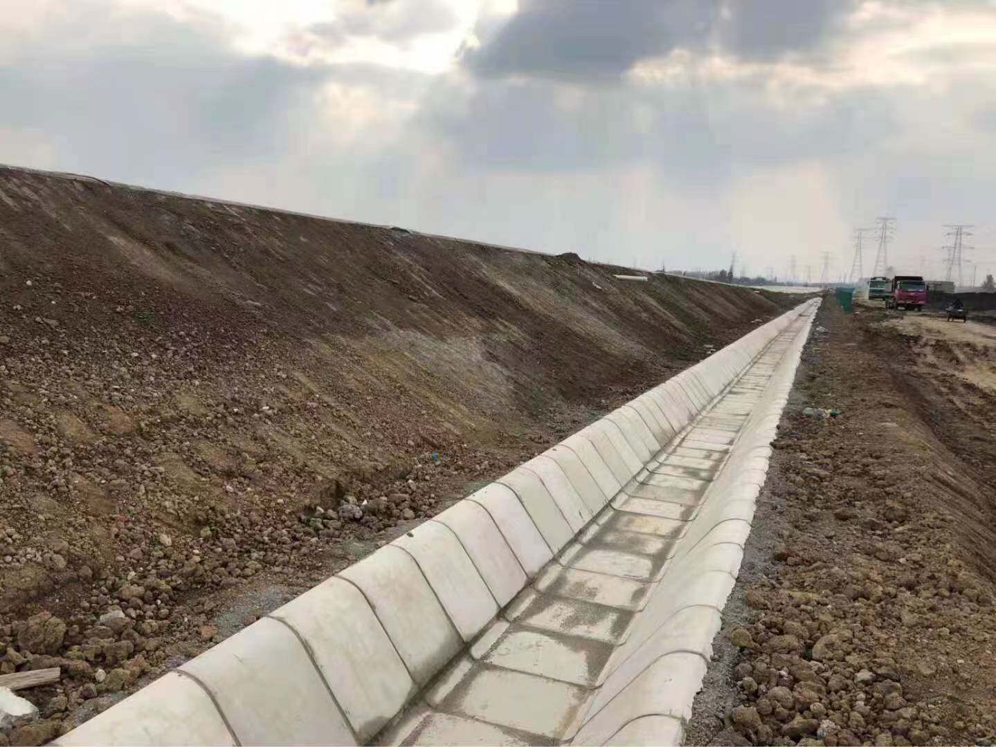 水泥u型槽排水槽流水槽排水沟水泥水渠农田蔬菜大棚水泥边沟成品