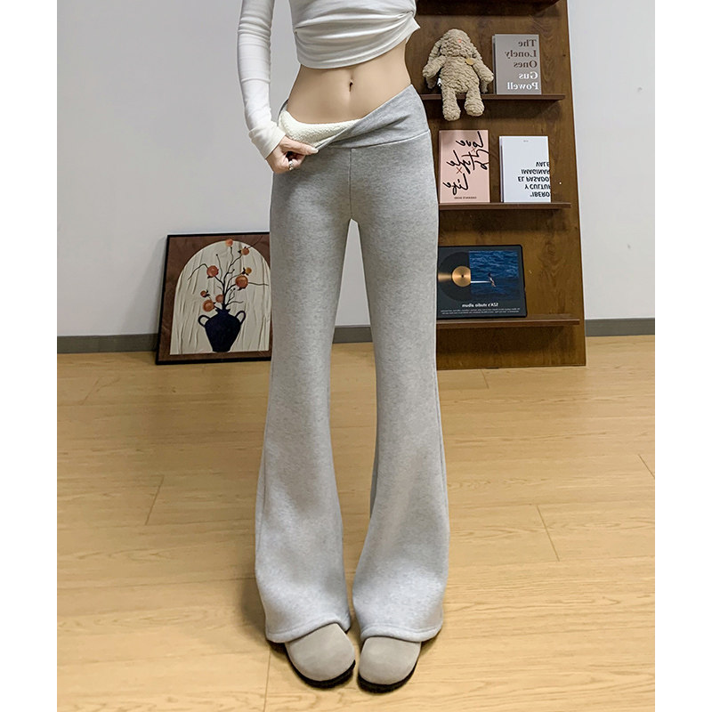 微喇裤女2025新款羊羔绒运动裤春秋喇叭低腰显瘦加绒休闲美式卫裤