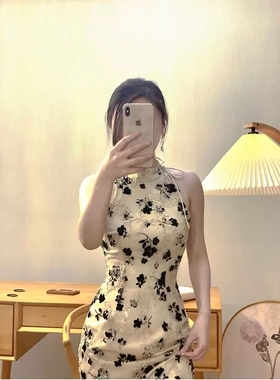 春夏季新款收腰显瘦修身无袖设计感小众裙子