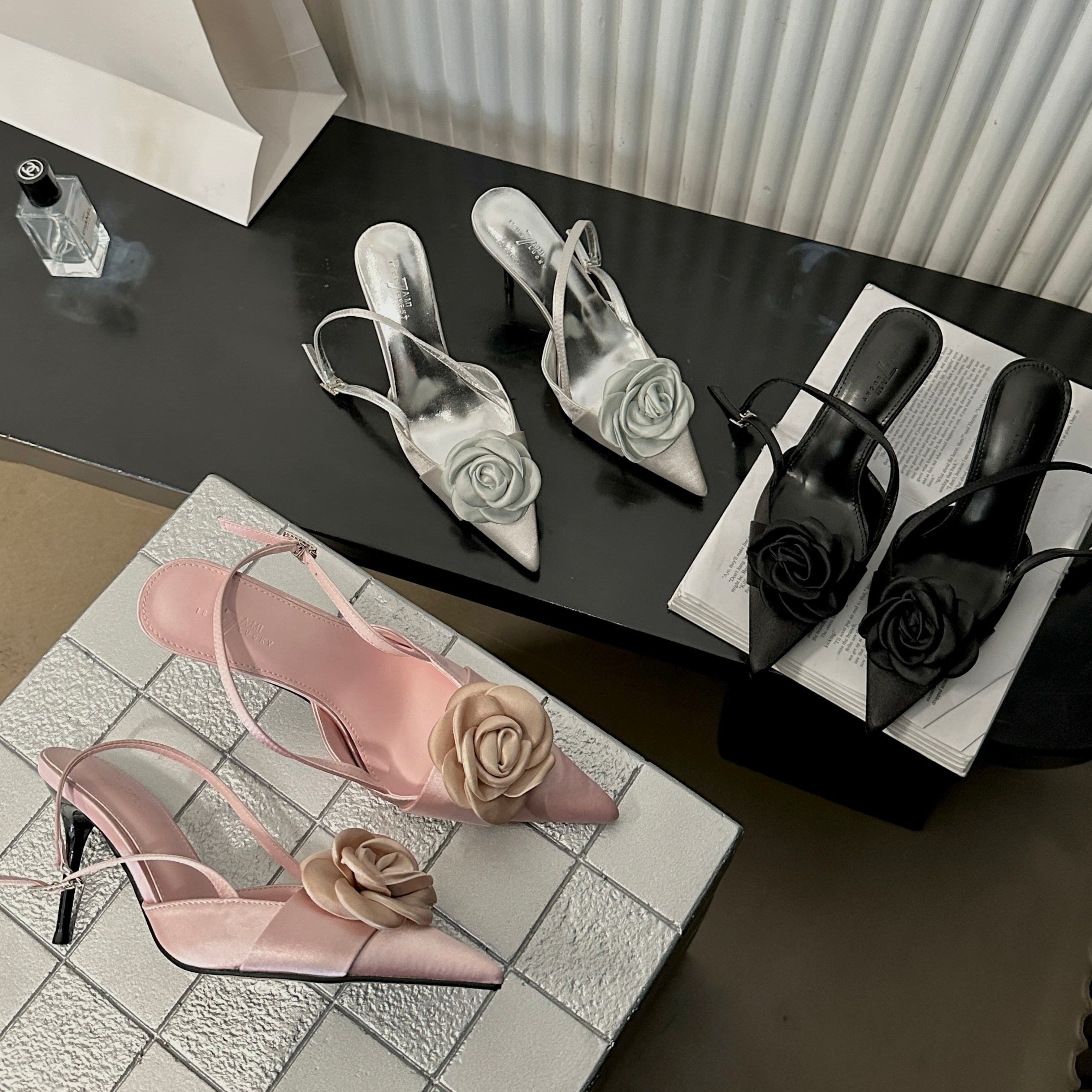 法式名媛风玫瑰花包头凉鞋女细跟尖头后绊带缎面高跟鞋配裙子单鞋,女鞋,时装凉鞋,淘宝优惠券,粉丝福利购,淘宝优惠卷