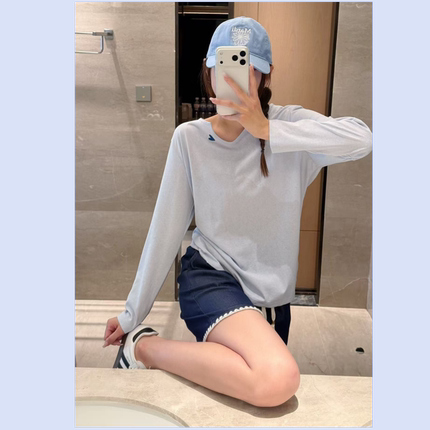 [大福Dafu]-凉屿闲夏 缺口小V领刺绣爱心长袖T恤女松弛感打底衫