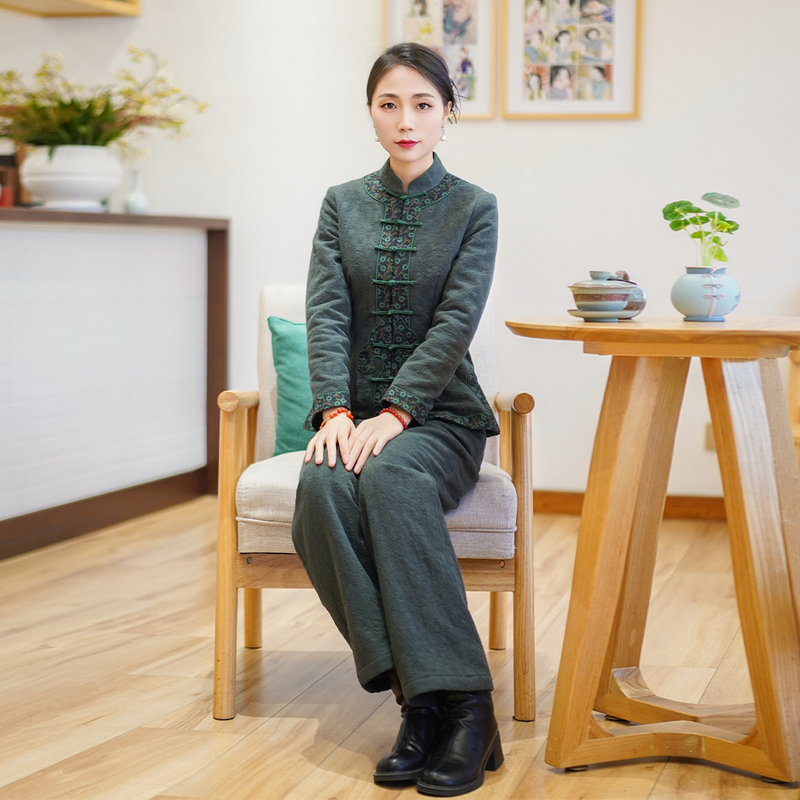 筠雅冬季新款修腰显瘦国风中式套装女复古气质女两件套套装24J389