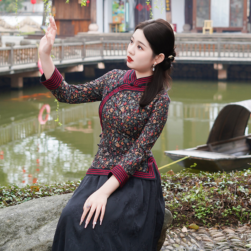 筠雅春季气质高雅唐装上衣女新款中式改良复古女士斜襟长袖26Y033