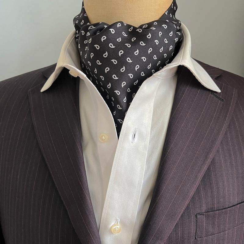 出口日本真丝围巾男士长巾桑蚕丝印花围脖商务衬衫领口巾黑色腰果