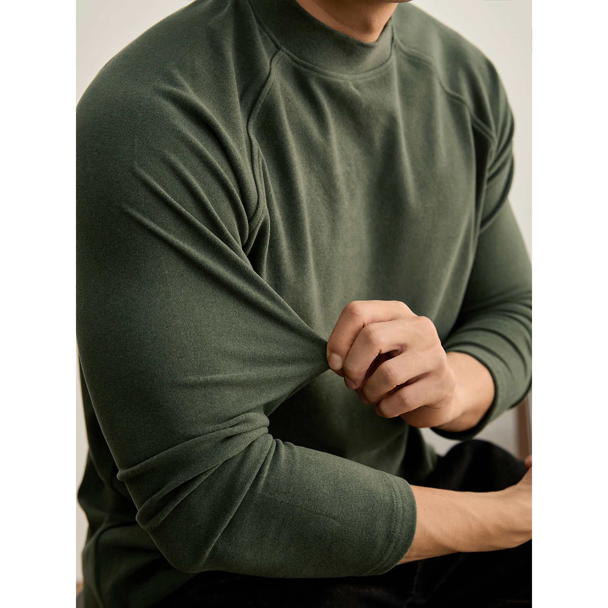 LUUD 军绿色德绒磨毛保暖半高领打底衫男士拼接线条插肩袖T恤长袖