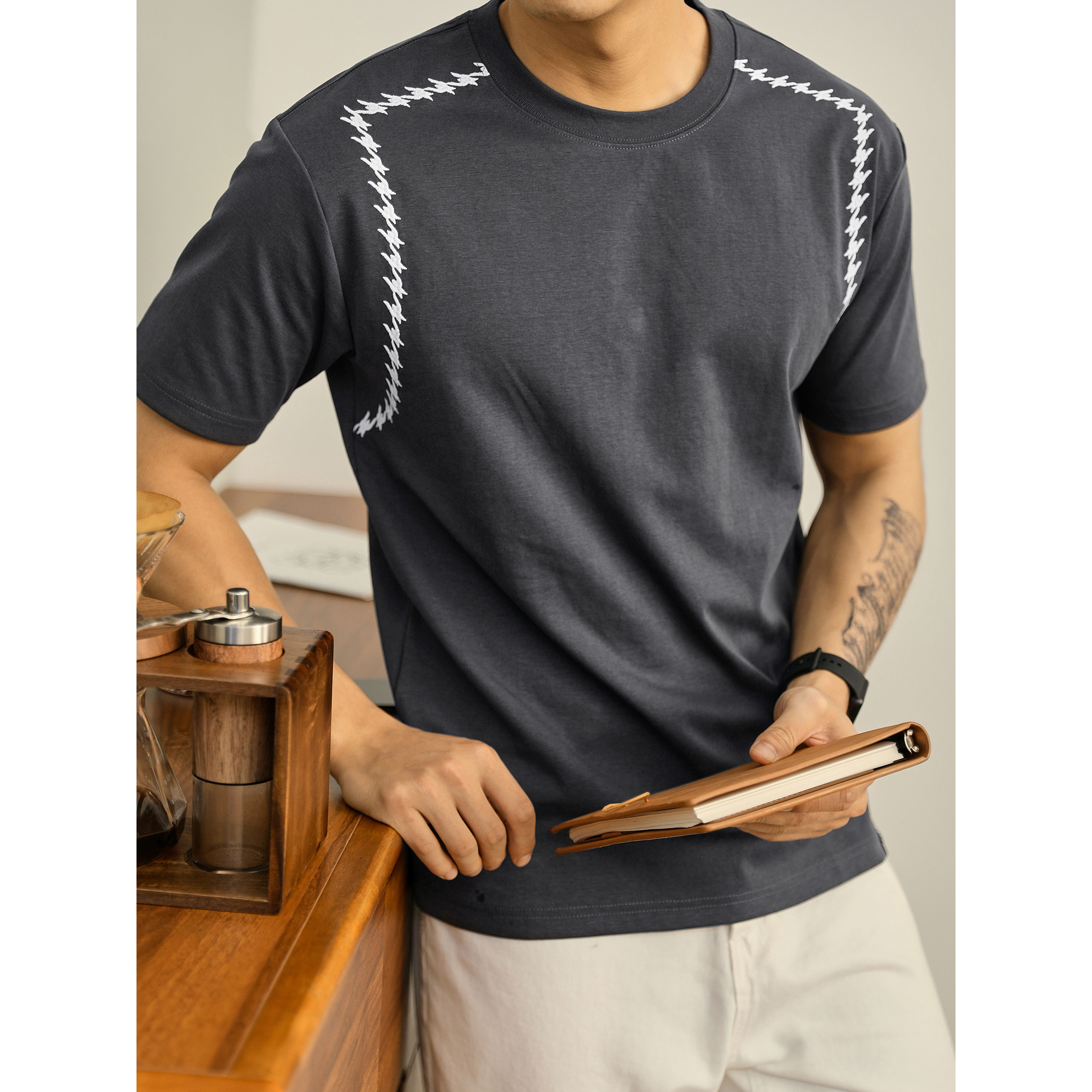 LUUD 男夏季重磅冰感棉舒适圆领短袖时尚千鸟纹刺绣对称分割线T恤