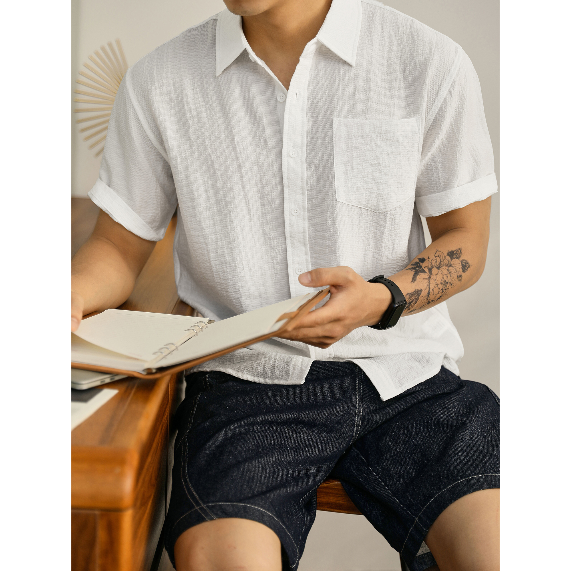 LUUD 时尚休闲纯色衬衫夏季薄款透气肌理感短袖cleanfit风衬衣男