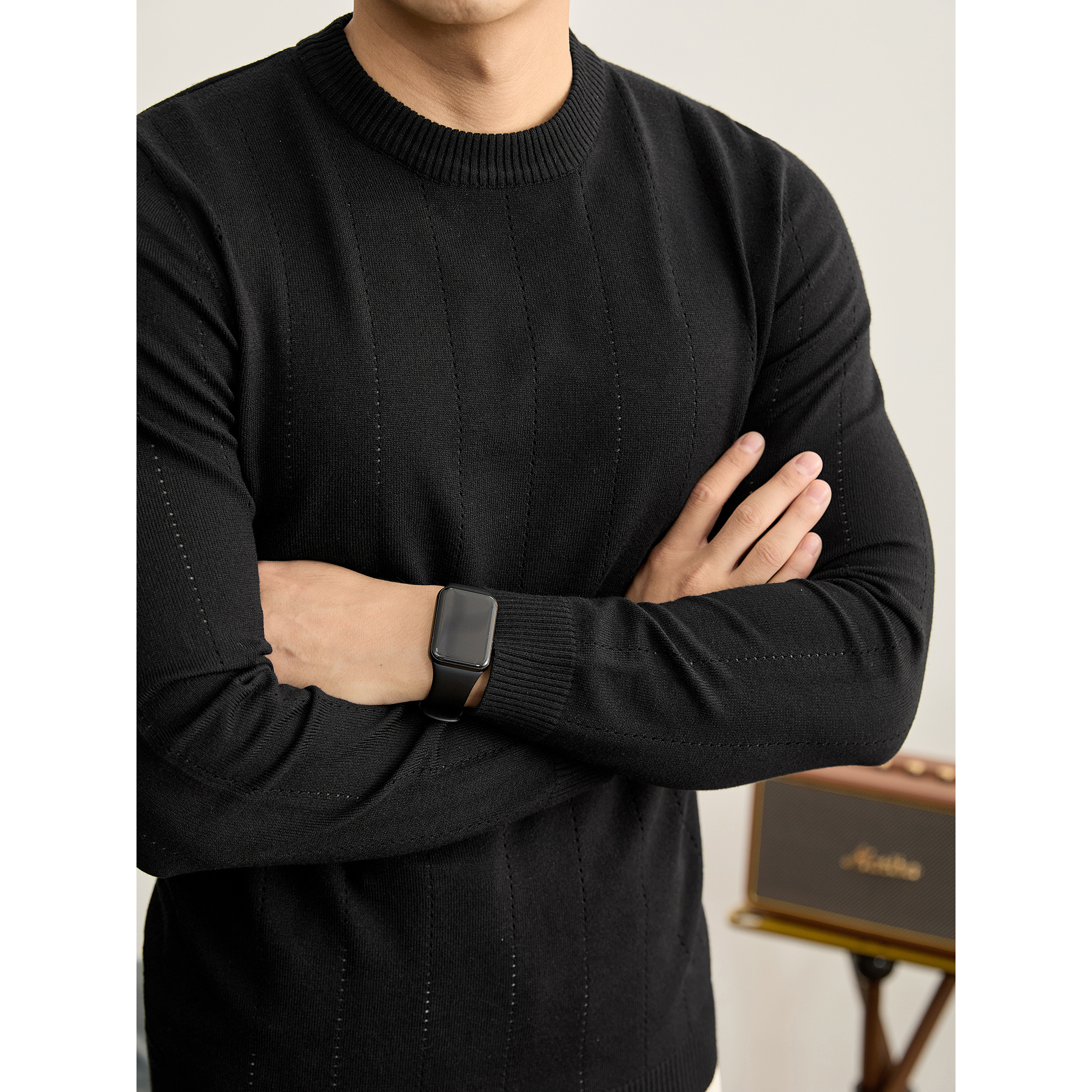 LUUD 时尚痞帅修身圆领针织衫男装纵向细密镂空纹理打底毛衣秋冬