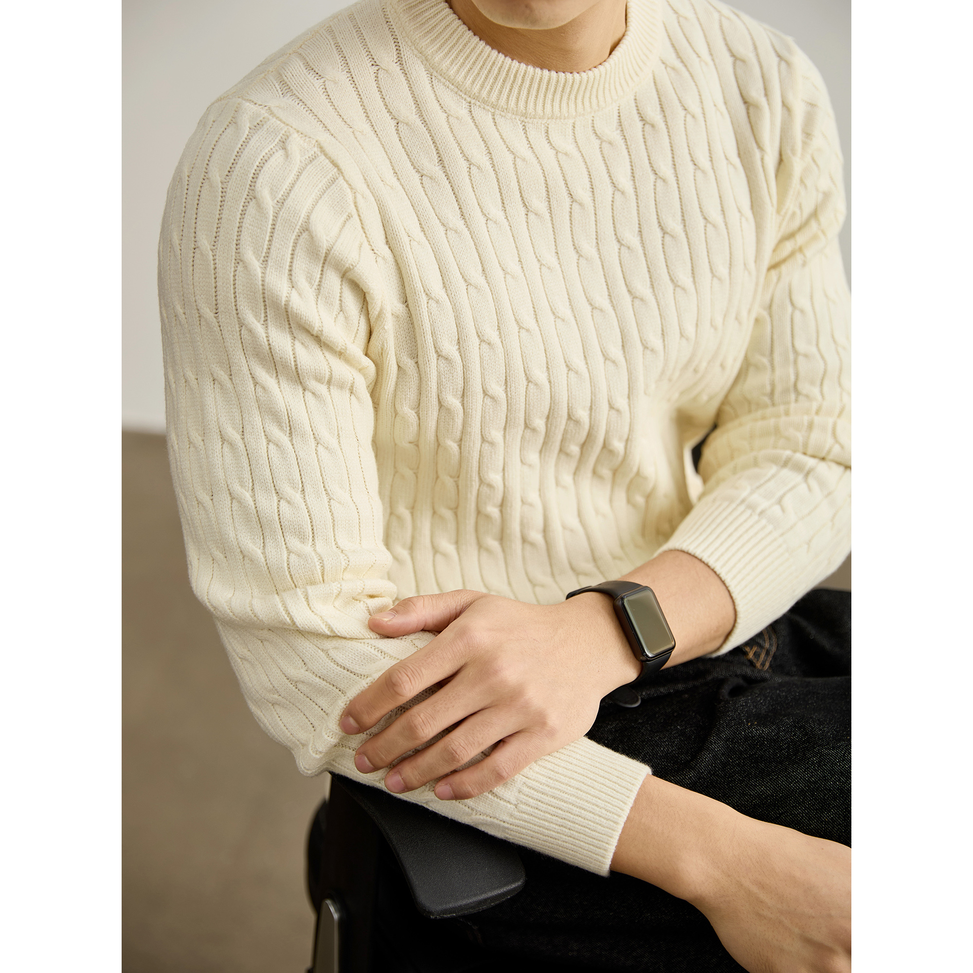 LUUD 日常松弛弹力柔软打底针织衫男士麻花编织纹理保暖圆领毛衣