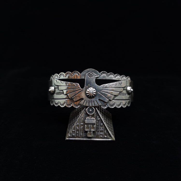 美国印第安纳瓦霍部落产手工雷鸟图腾纯银标复古百搭手镯手环男女