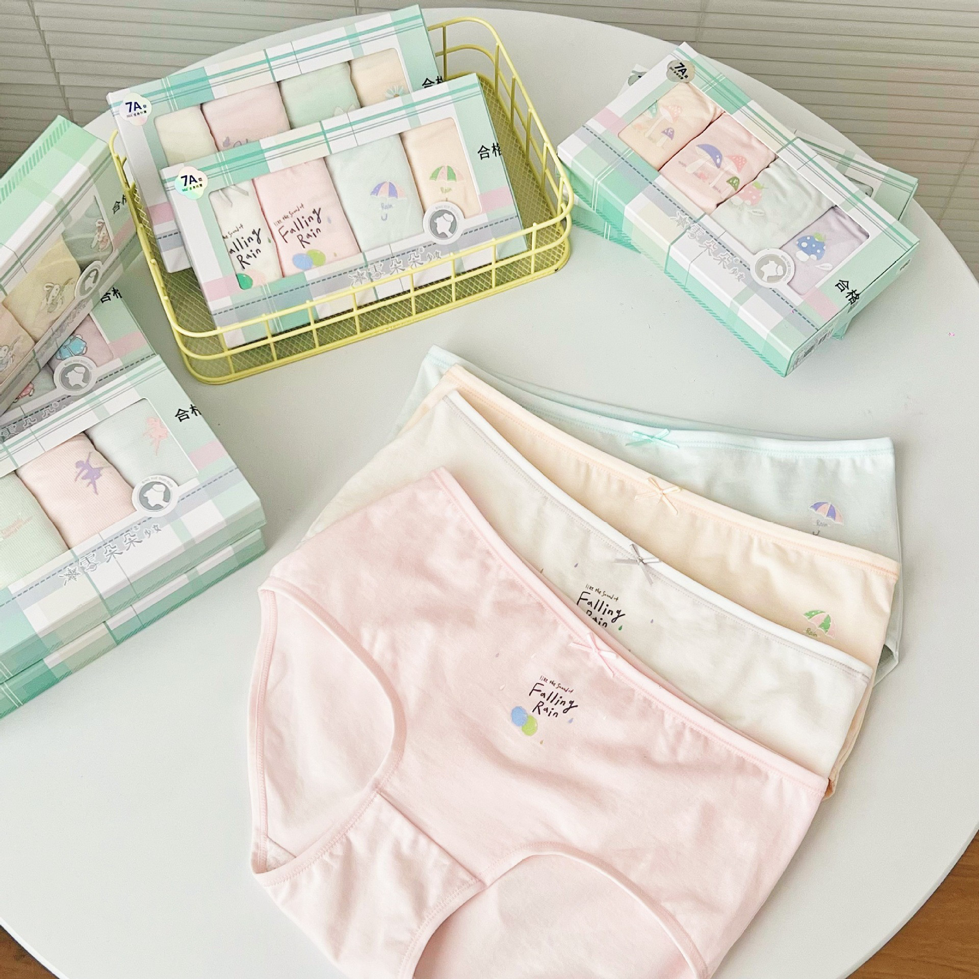 冰雪朵朵少女内裤莫代尔儿童全棉女童三角裤A类抗菌初中高中生4条,童装/婴儿装/亲子装,内裤,淘宝优惠券,粉丝福利购,淘宝优惠卷