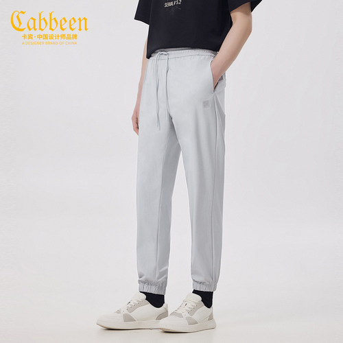 潮流街头、LOGO装饰、锥形裤