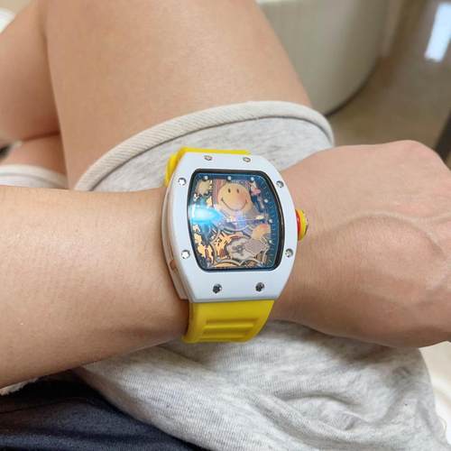 理查德王校长同款笑脸个性潮男表