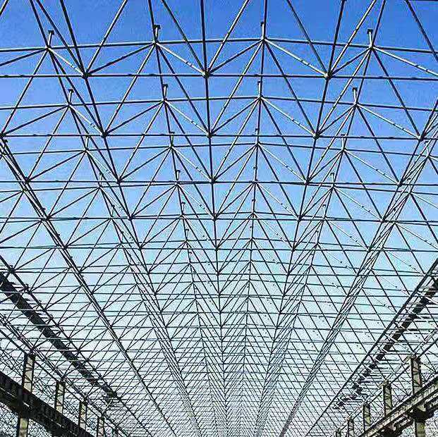 球形钢结构网架螺栓球网架风雨操场加油气站罩棚钢化采光干式煤棚