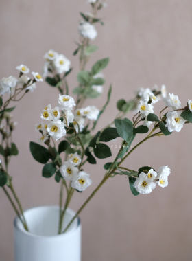 白色雏菊仿真花束轻奢桌面摆件