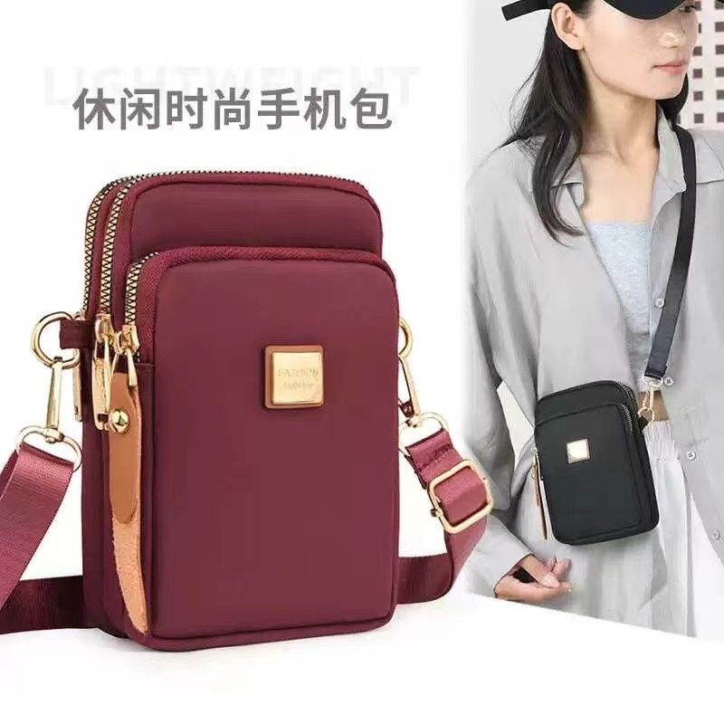 手机包竖款三层单肩小包防水腰包女士包牛津布时尚款百搭小巧逛街