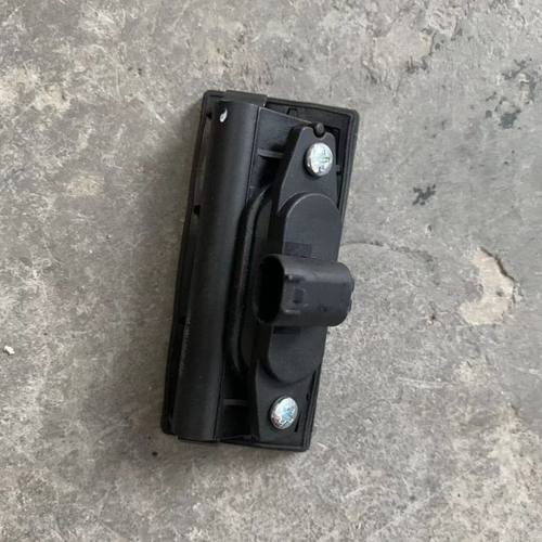 适用于众泰T700后备箱电动开关尾门按钮后尾门开关行李箱开关按键