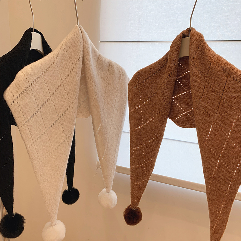 美拉德咖色系复古毛球三角巾披肩