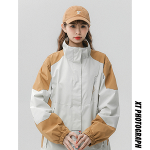 春季新款立领连帽撞色拼接情侣冲锋衣登山服夹克 JK18/P65/98图片