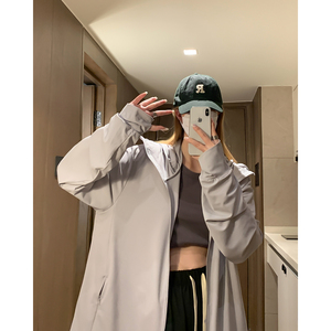 清凉一夏胖mm冰丝大码防晒服外套垂感透气百搭宽松连帽夹克女